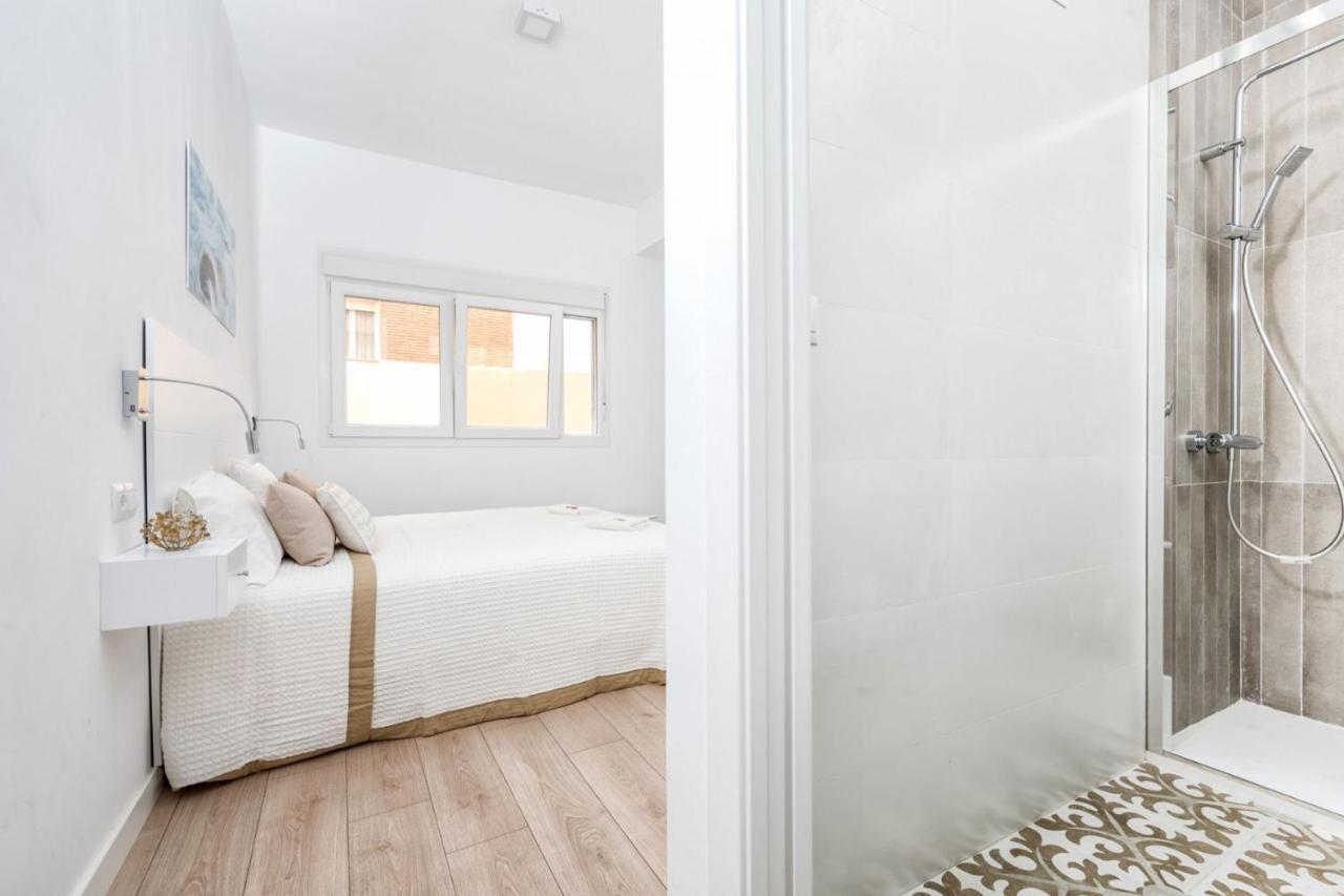 Pinzon Apartment In Malaga By Solaga Holiday Homes Dış mekan fotoğraf